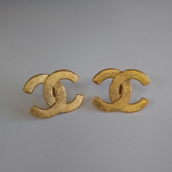 Chanel Earrings - Picture 4 of 7